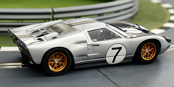 Scalextric Ford GT40 Mk II Graham Hill Le Mans