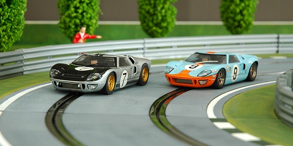 Scalextric Ford GT40 Mk II Graham Hill Le Mans