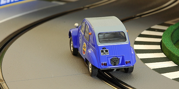 SCX : Citroen 2 CV Sahara