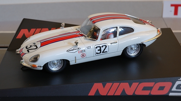 Ninco Jaguar Type E